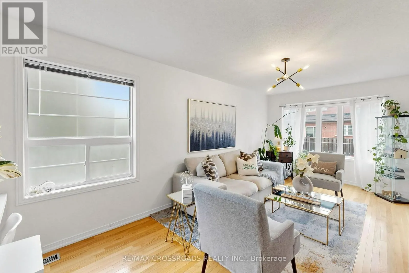 78 VERA LYNN CRESCENT