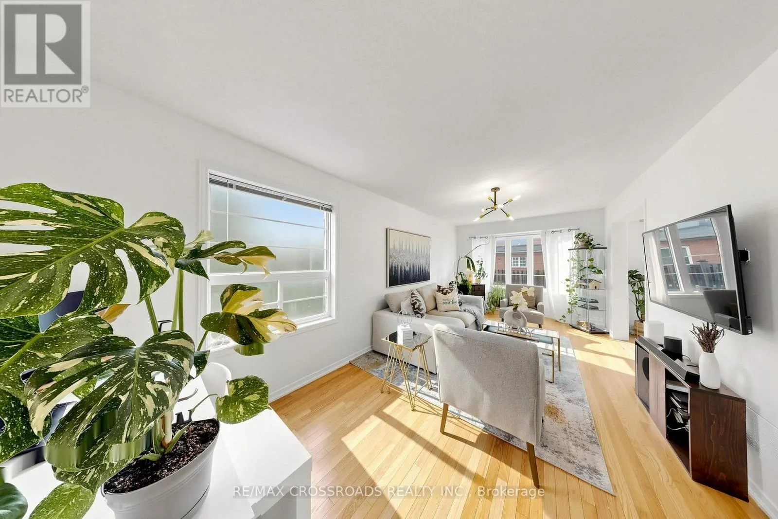 78 VERA LYNN CRESCENT