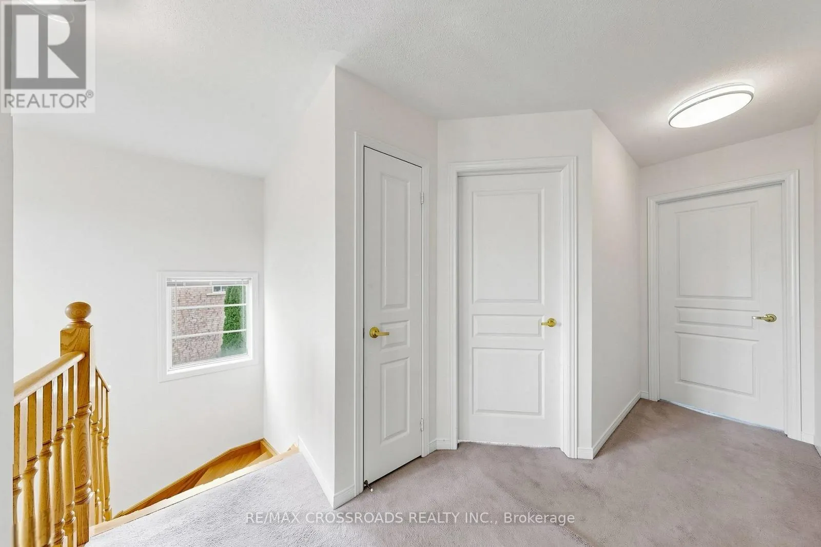 78 VERA LYNN CRESCENT