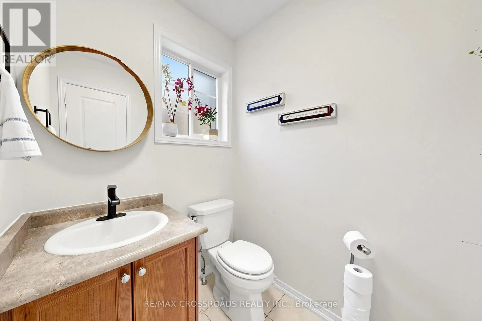 78 VERA LYNN CRESCENT