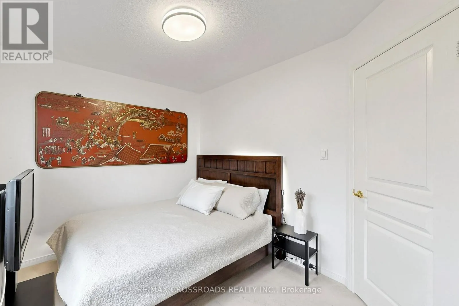 78 VERA LYNN CRESCENT