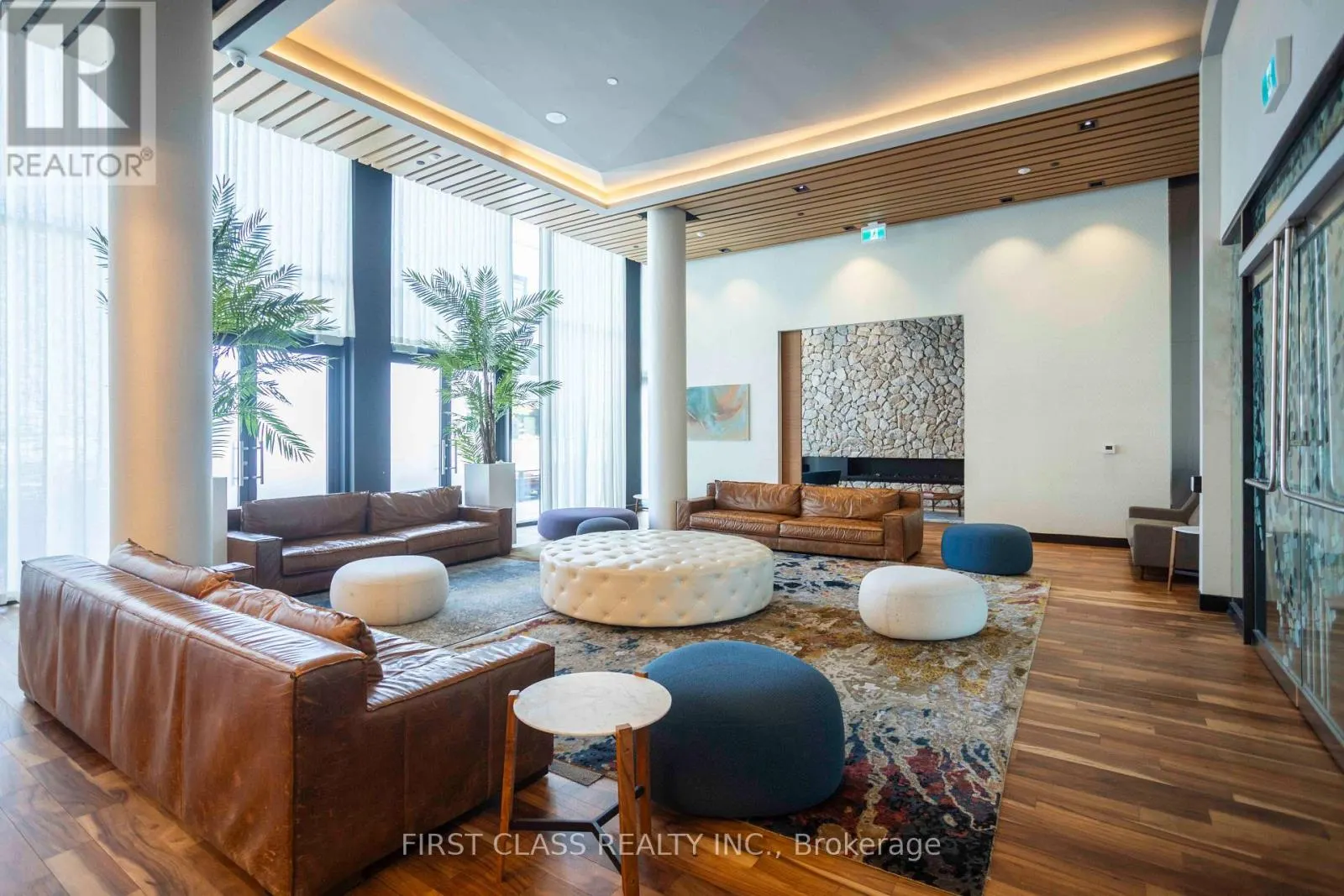 1212 - 8 ROUGE VALLEY DRIVE