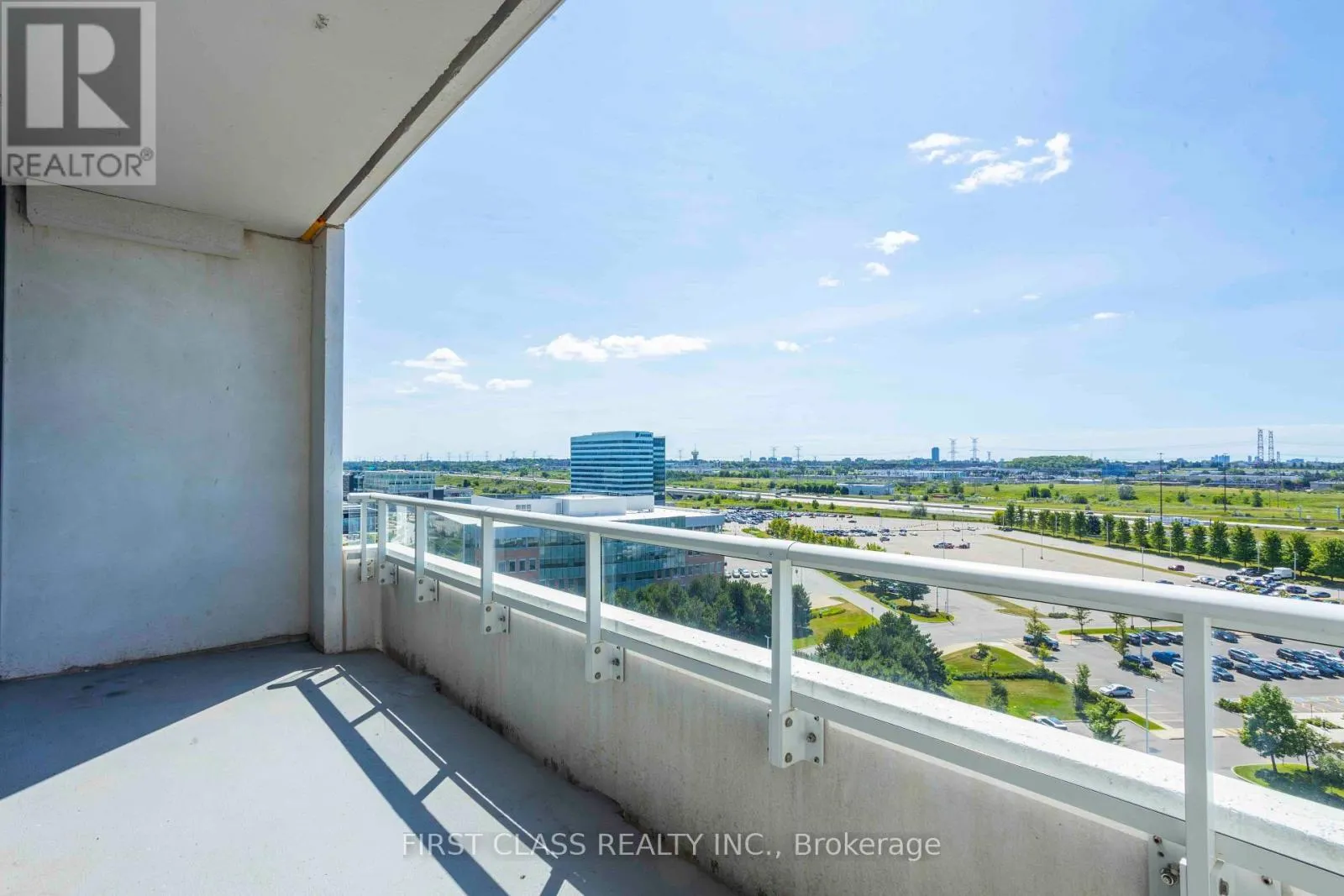 1212 - 8 ROUGE VALLEY DRIVE