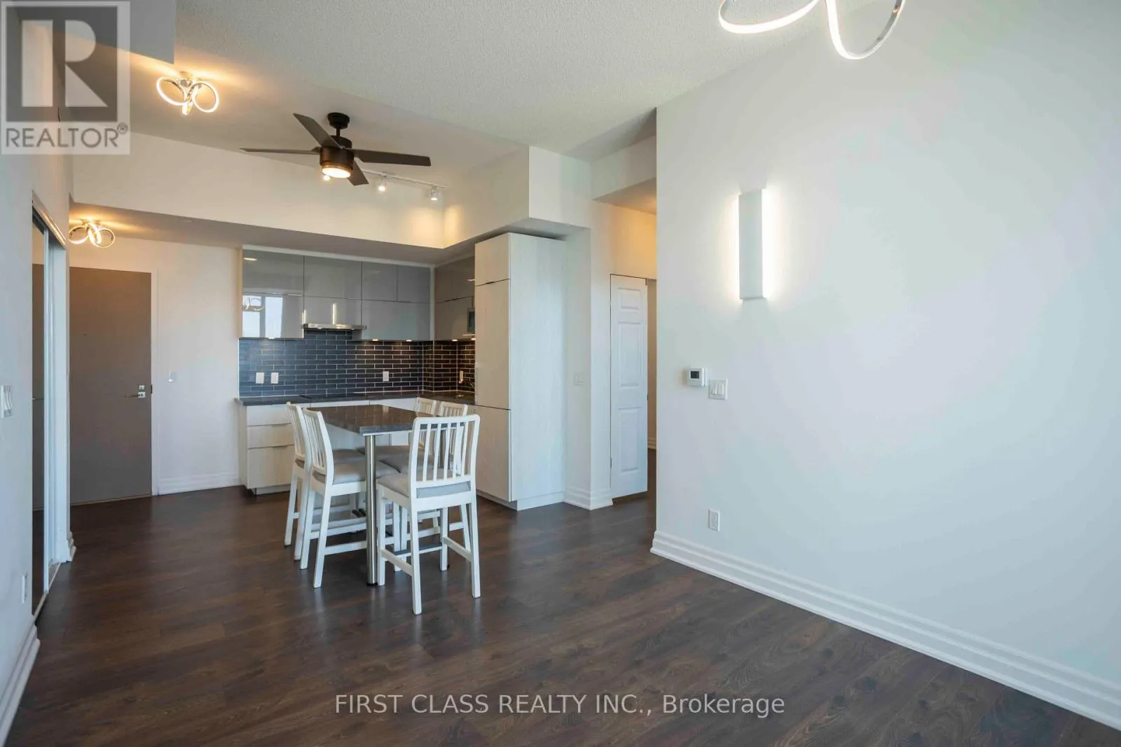 1212 - 8 ROUGE VALLEY DRIVE