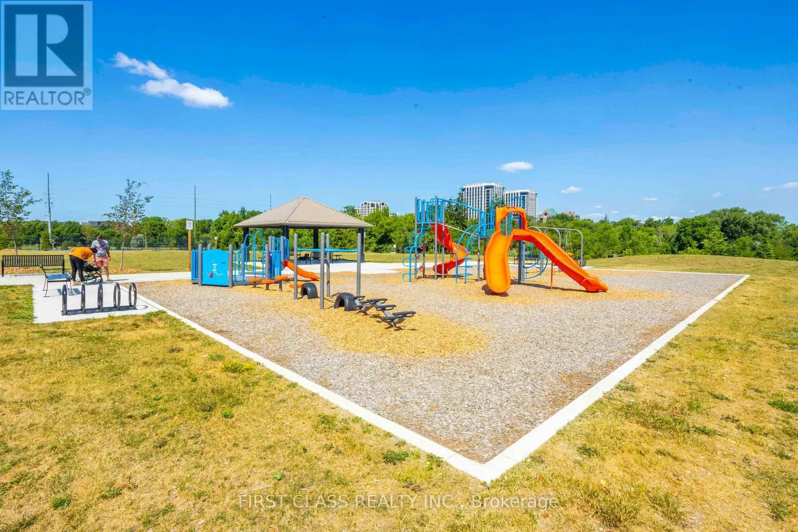 1212 - 8 ROUGE VALLEY DRIVE