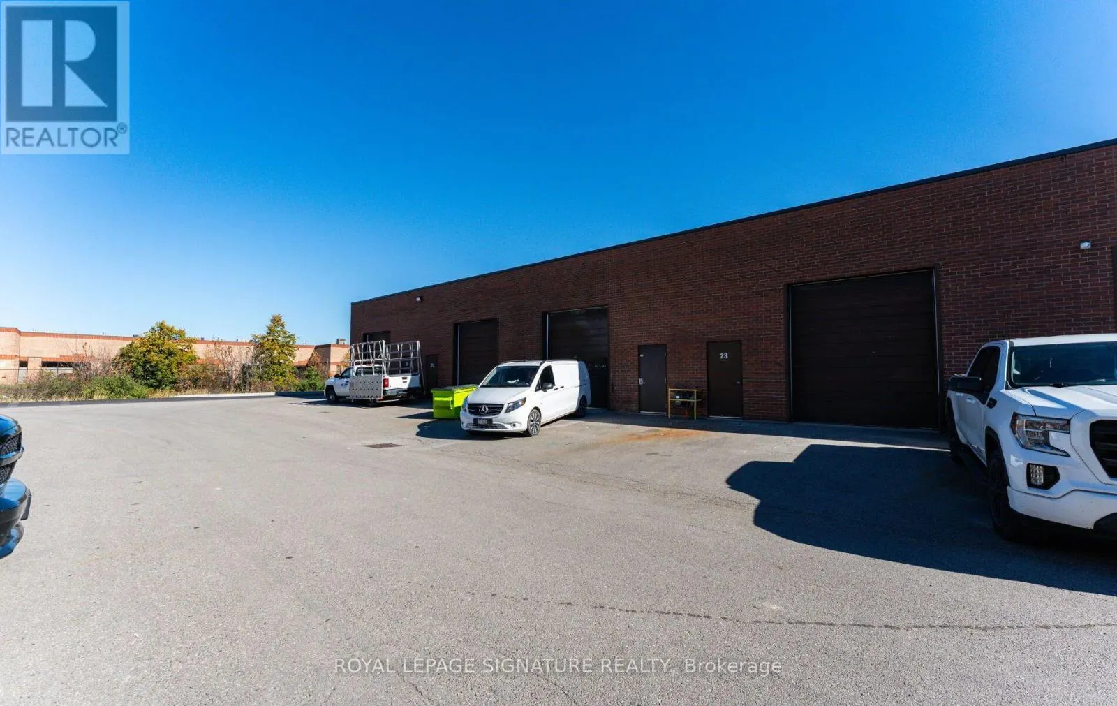 23 - 391 EDGELEY BOULEVARD