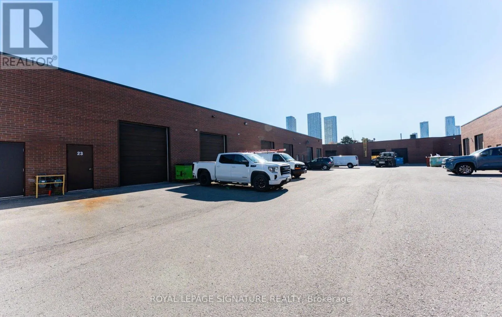 23 - 391 EDGELEY BOULEVARD