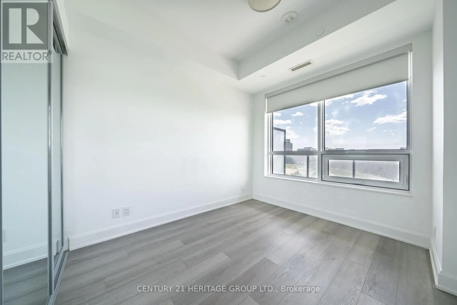 1503 - 8 WATER WALK DRIVE