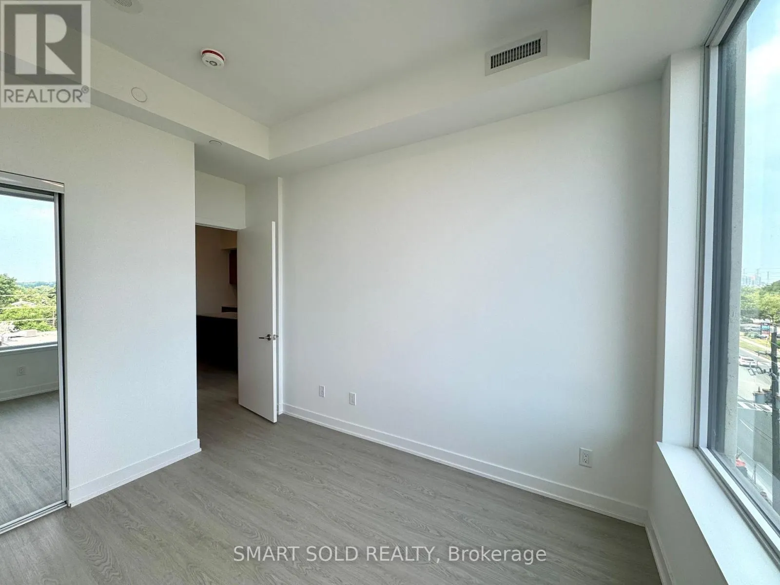 520 - 8188 YONGE STREET