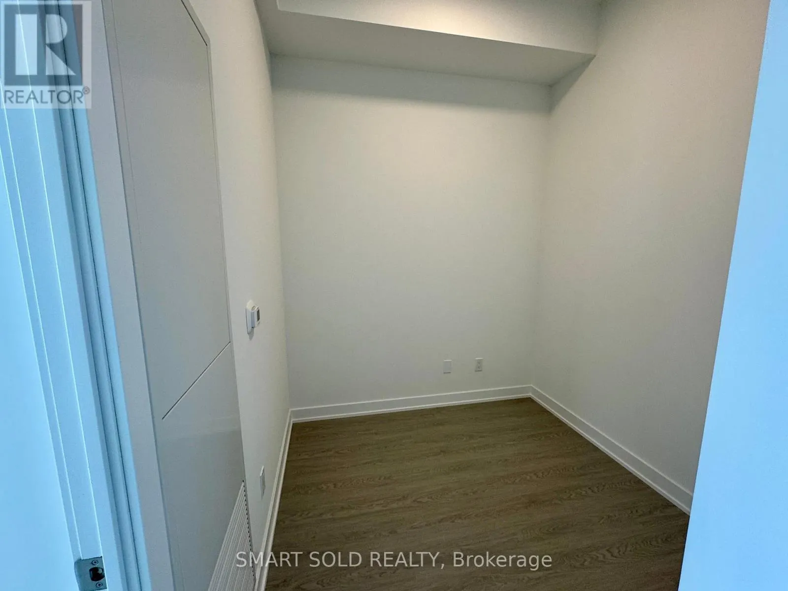 520 - 8188 YONGE STREET