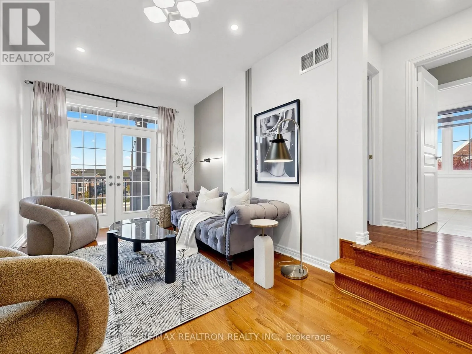 46 MARY ELLEN BAKER CRESCENT