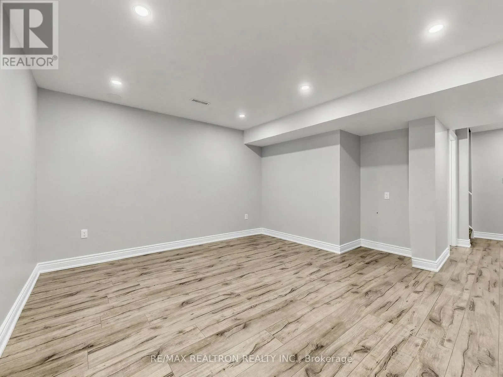 46 MARY ELLEN BAKER CRESCENT