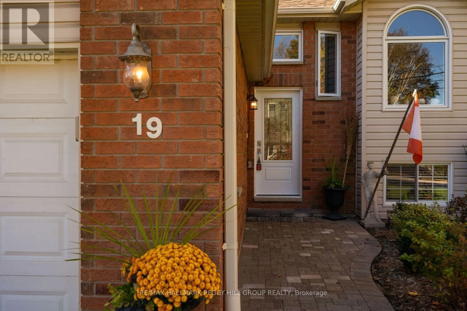 19 VERNON STREET