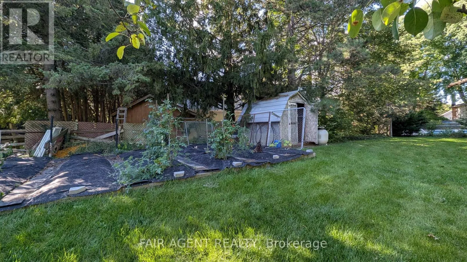 33 MAYNARD DRIVE