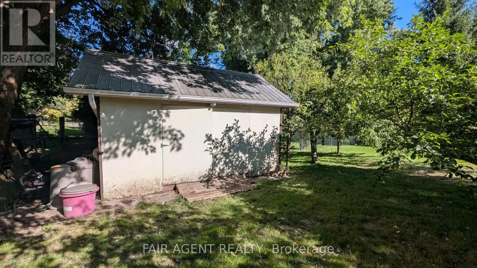 33 MAYNARD DRIVE