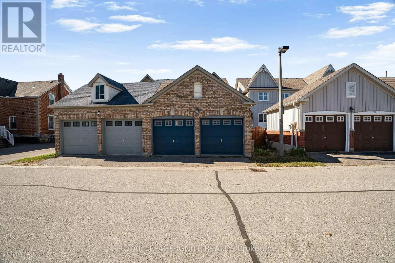 34 PIKE LANE