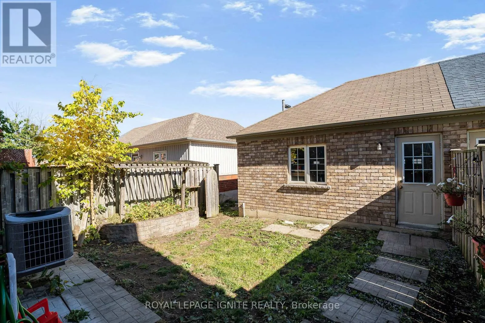 34 PIKE LANE