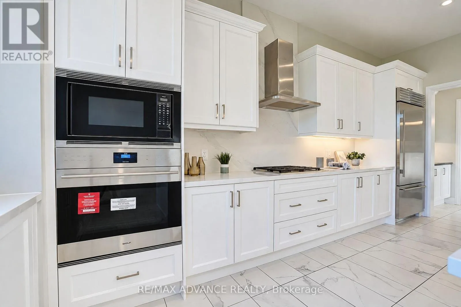 15 KENNETH CAMPBELL COURT