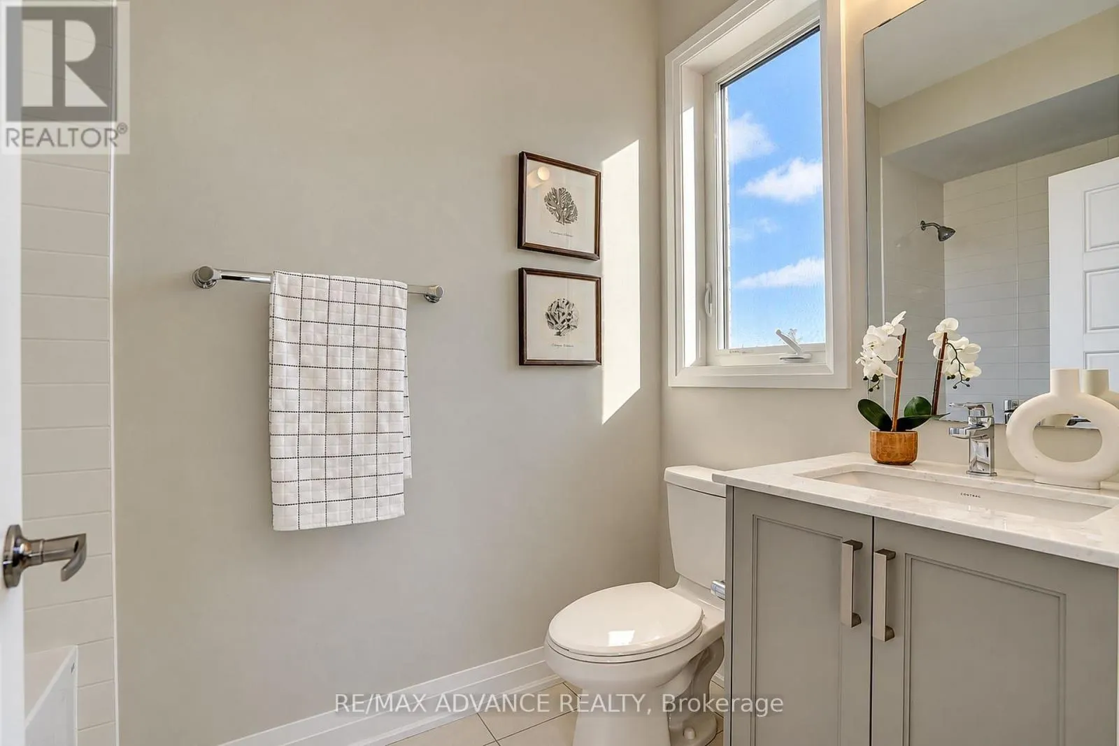 15 KENNETH CAMPBELL COURT