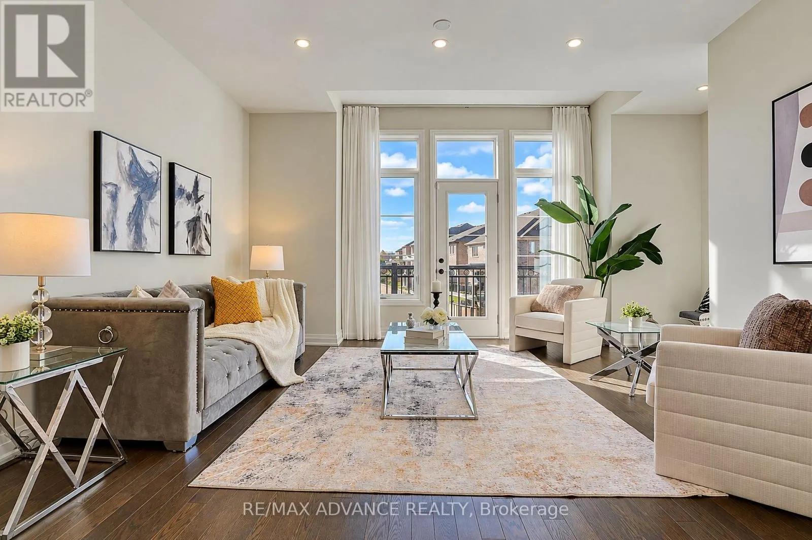 15 KENNETH CAMPBELL COURT