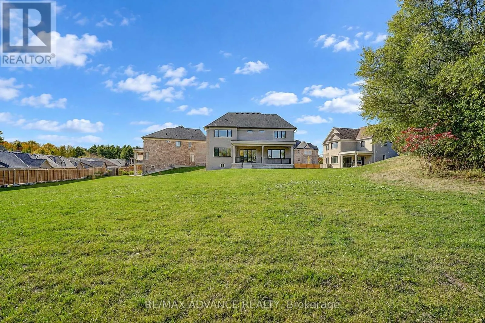 15 KENNETH CAMPBELL COURT