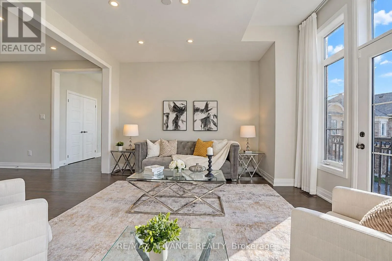 15 KENNETH CAMPBELL COURT