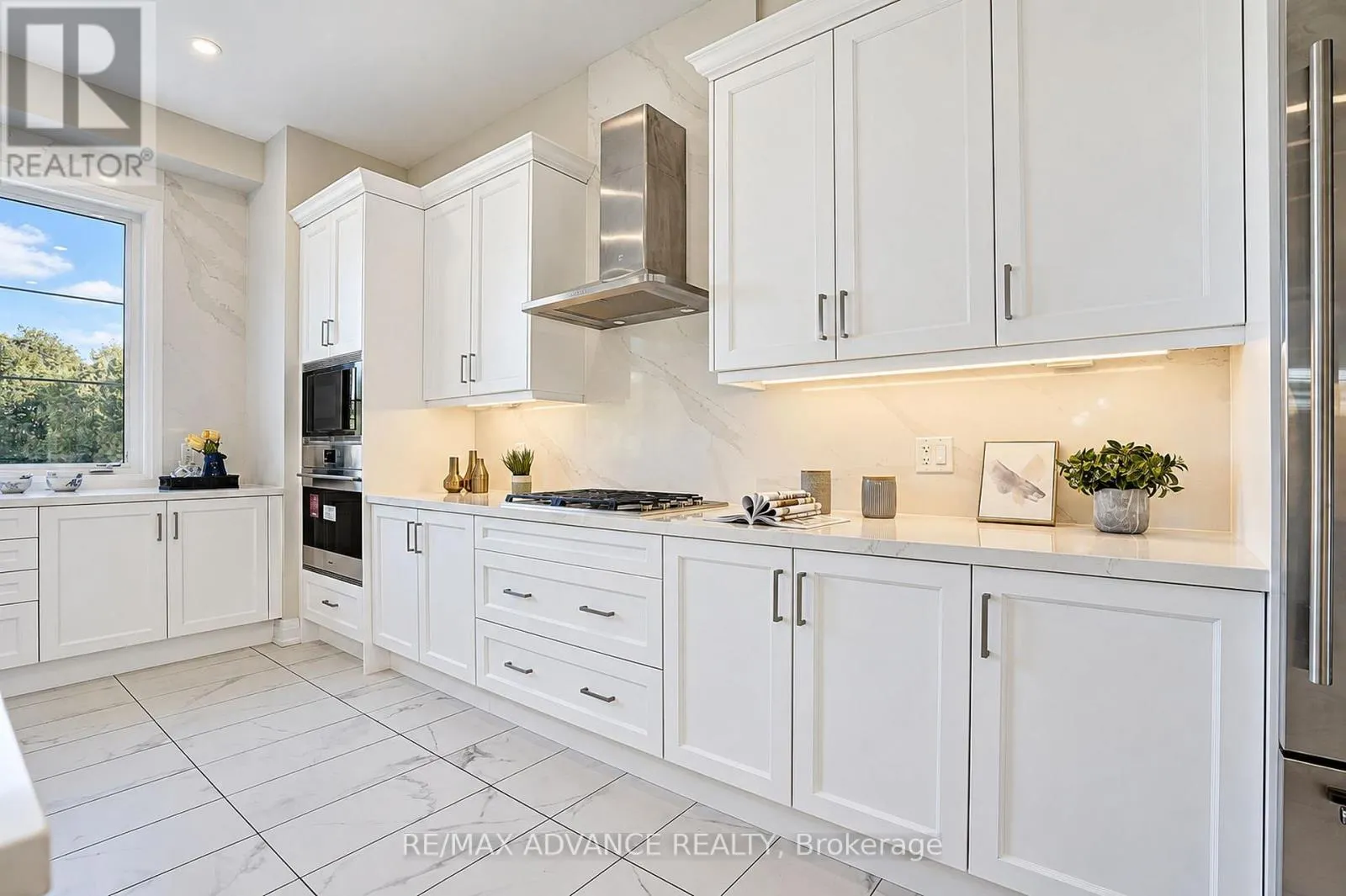 15 KENNETH CAMPBELL COURT