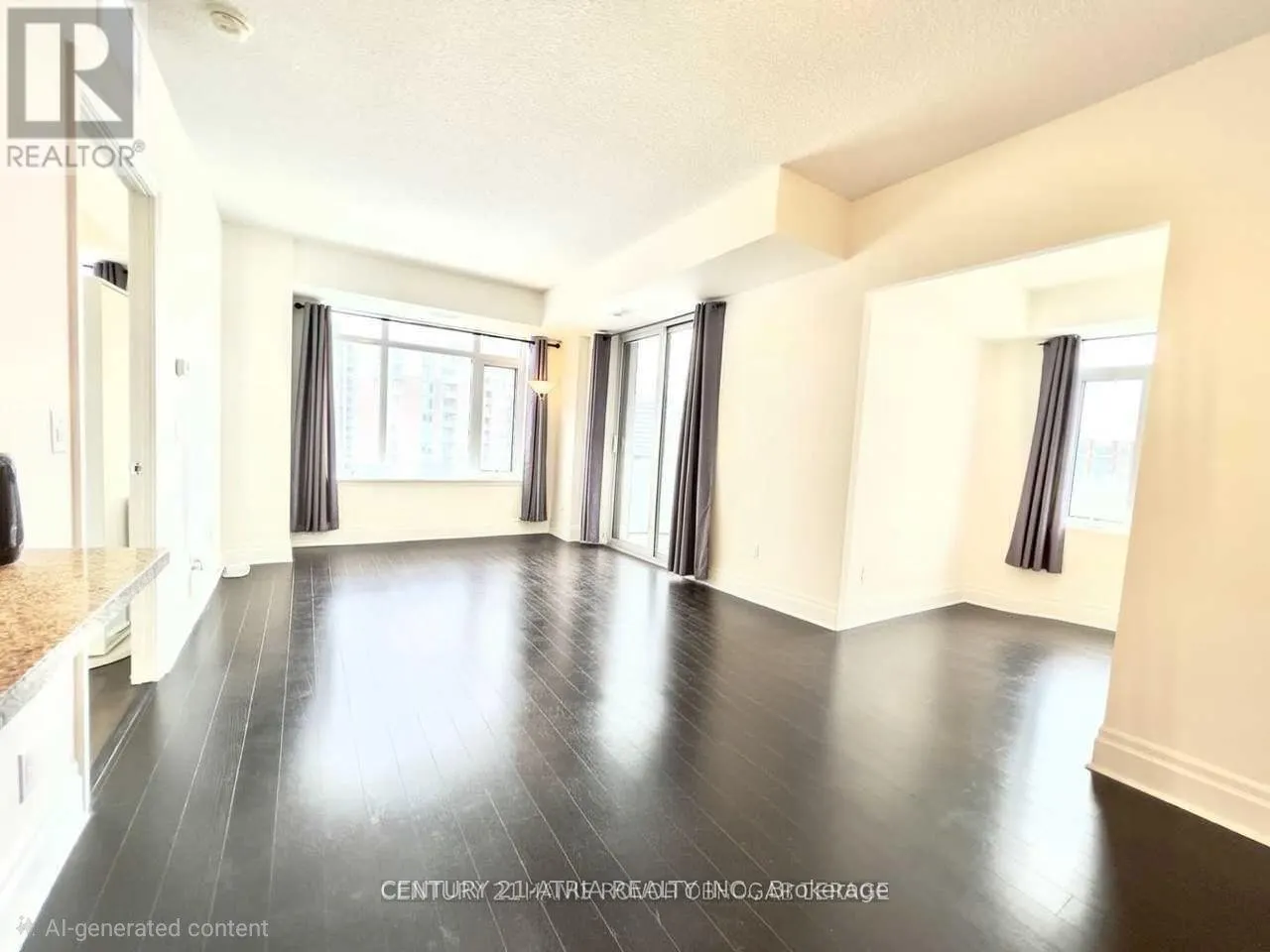 602 - 111 UPPER DUKE CRESCENT