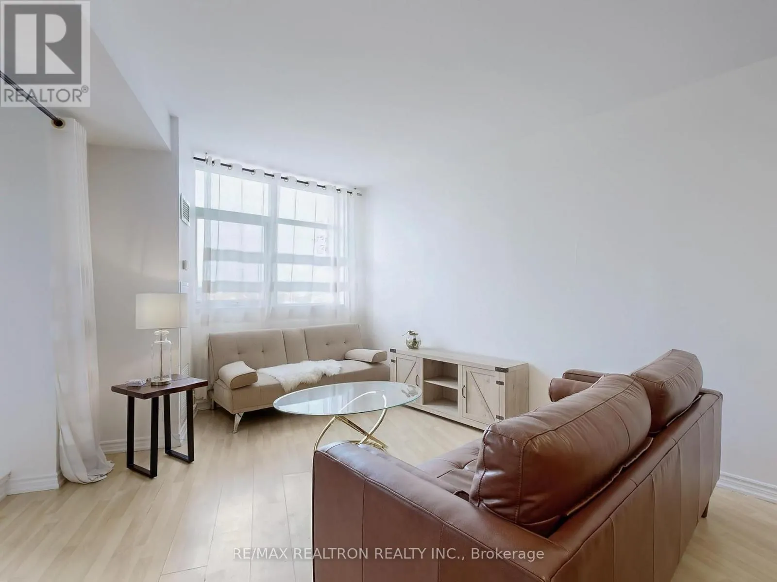 401 - 9225 JANE STREET
