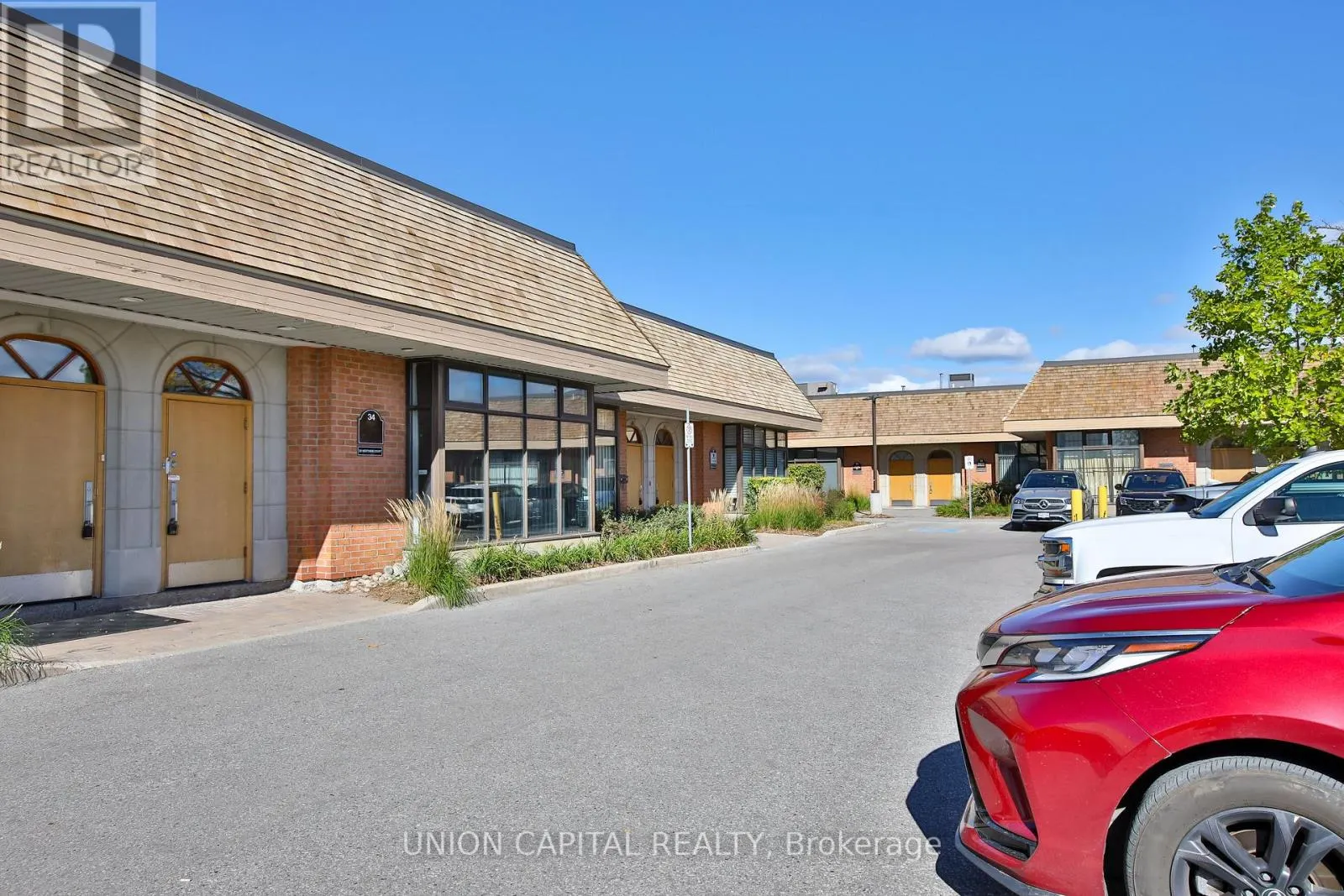 34 - 20 WERTHEIM COURT