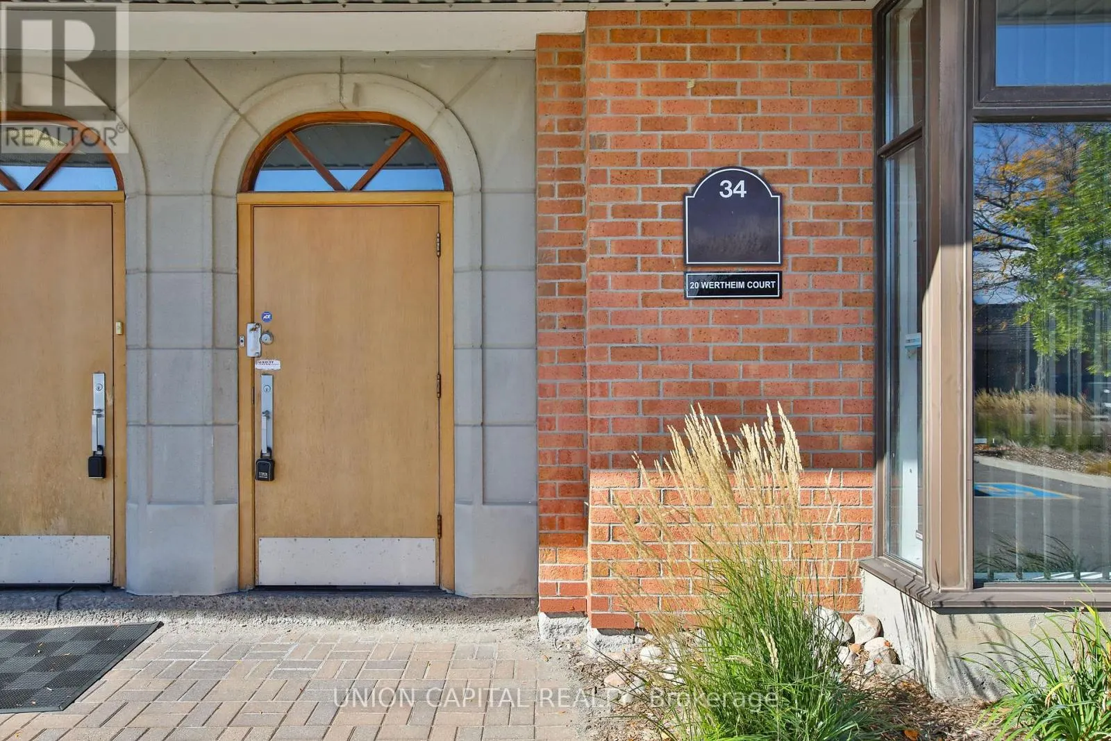 34 - 20 WERTHEIM COURT