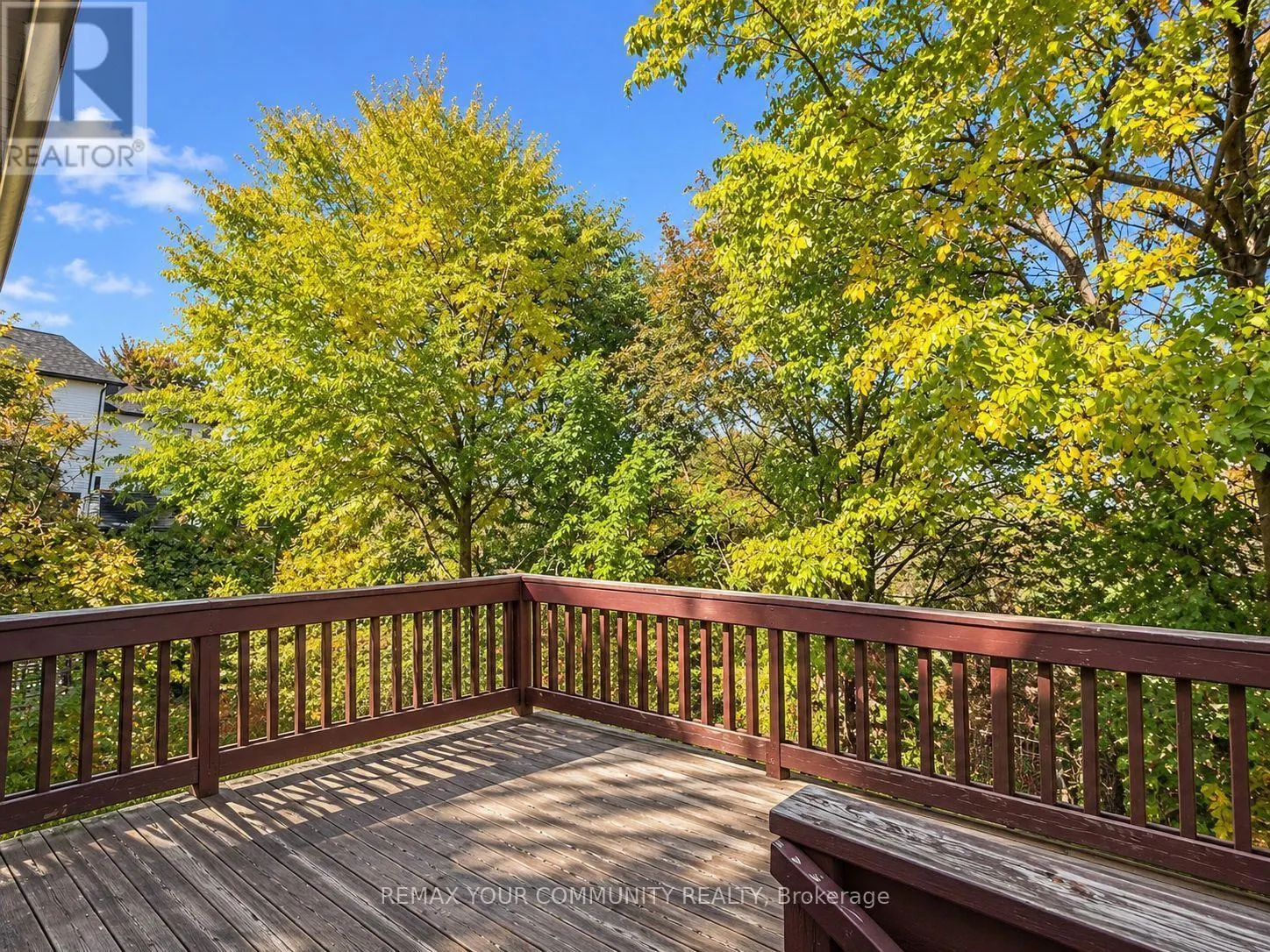 8 HILLSIDE AVENUE