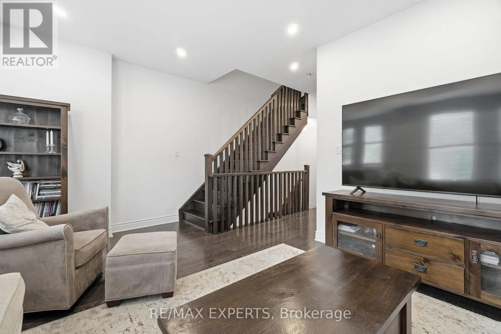 67 CITY PARK CIRCLE