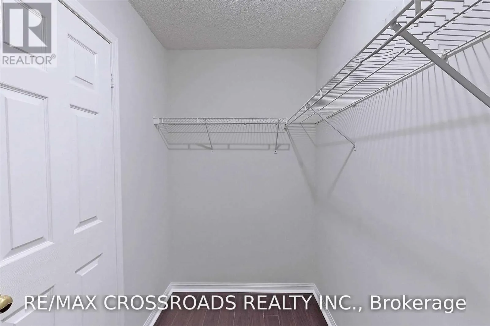 9 - 22 ST MORITZ WAY