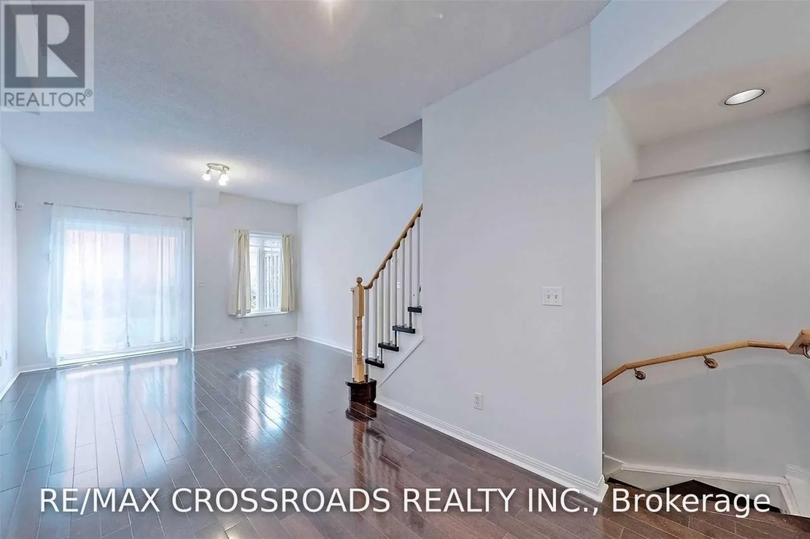 9 - 22 ST MORITZ WAY