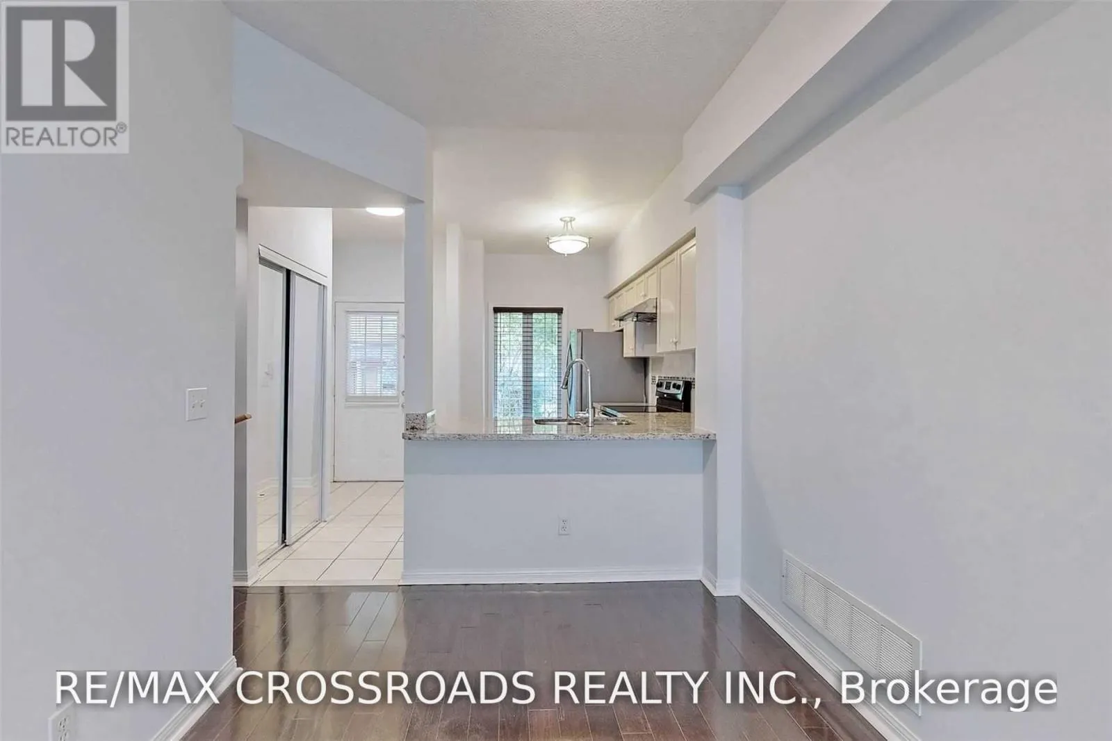 9 - 22 ST MORITZ WAY