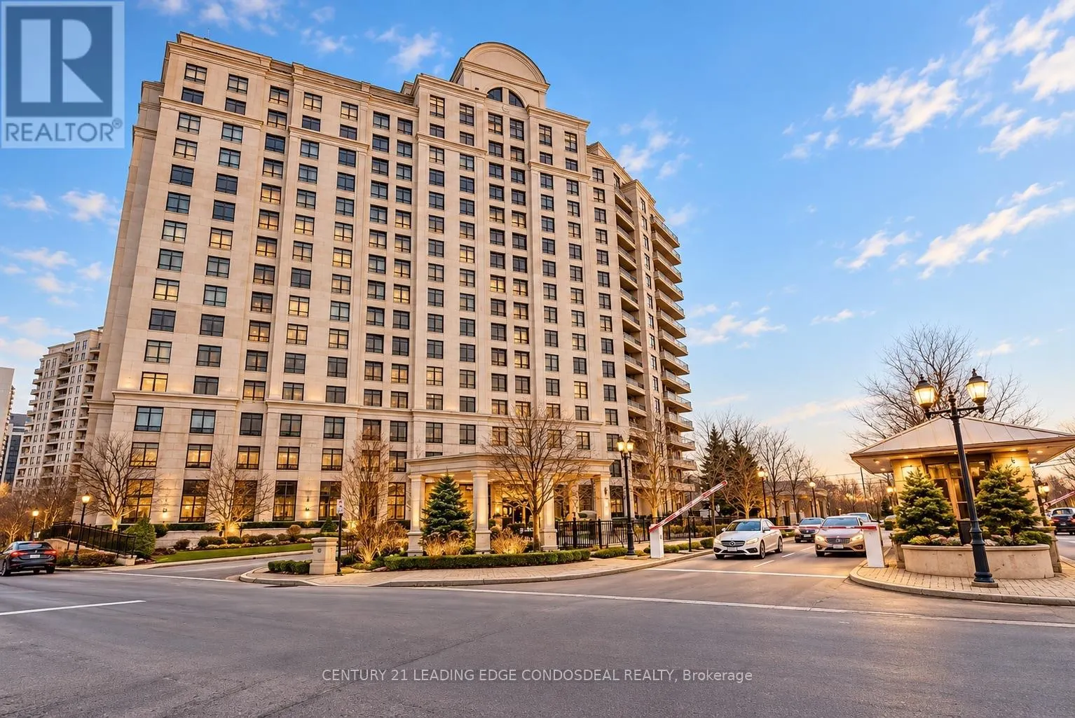 301 - 9235 JANE STREET