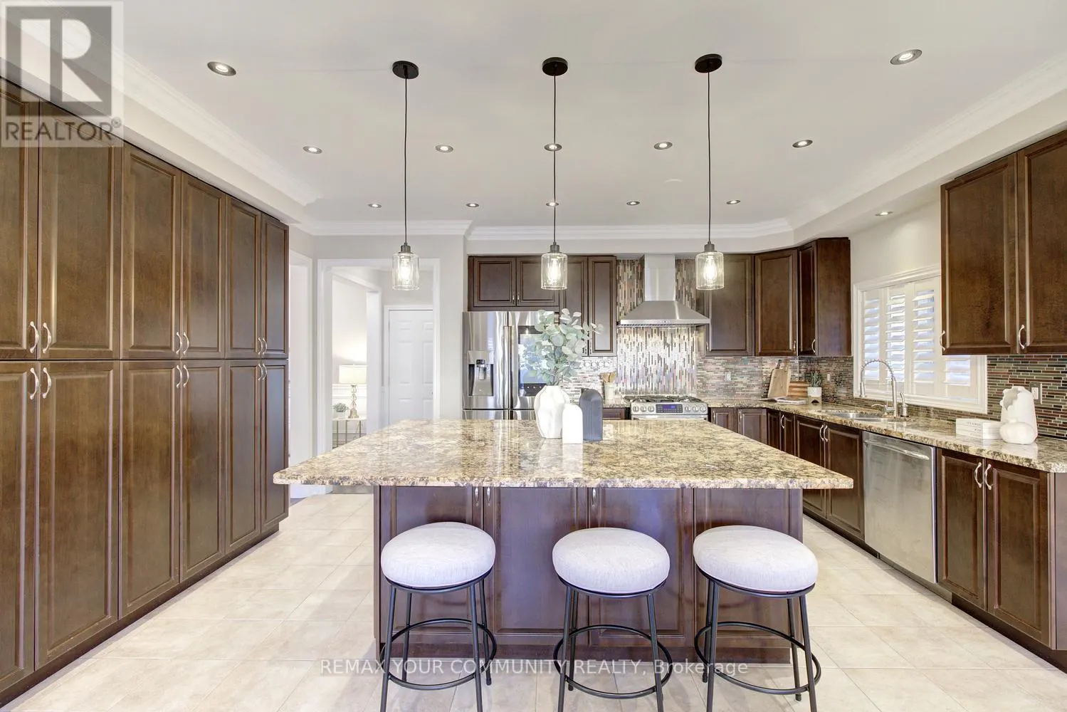 108 GOLDEN FOREST ROAD