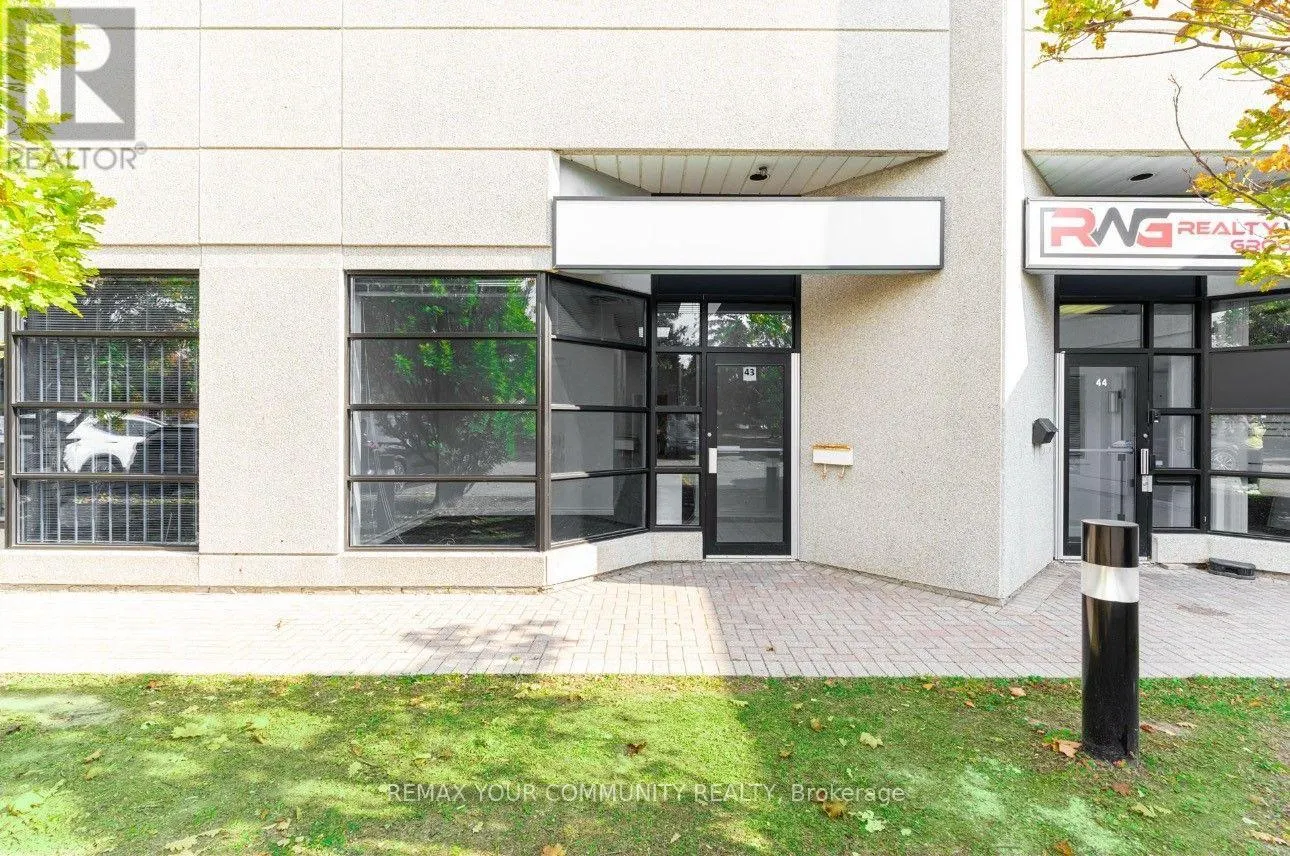 43A - 145 ROYAL CREST COURT