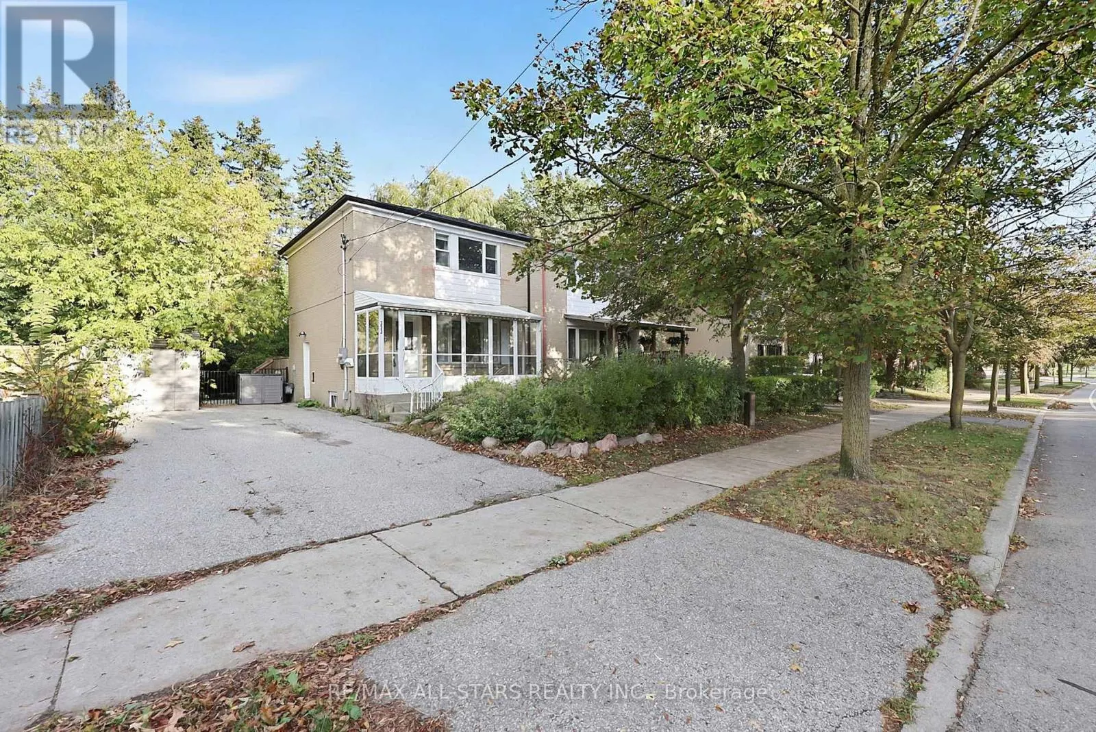 333 NEAL DRIVE