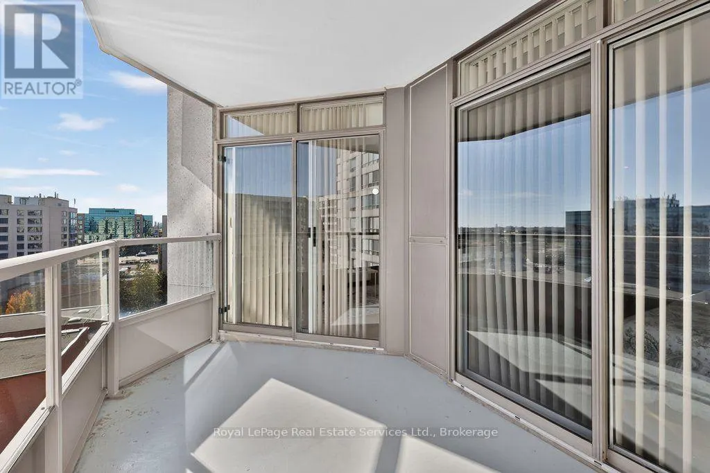 1002 - 9015 LESLIE STREET #1002