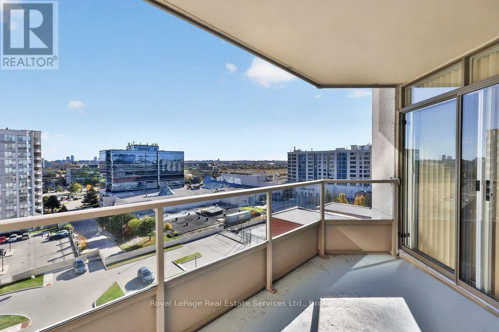 1002 - 9015 LESLIE STREET #1002