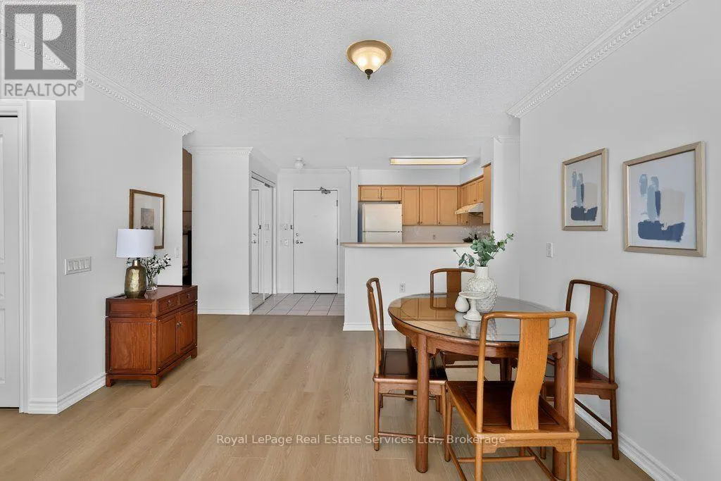 1002 - 9015 LESLIE STREET #1002