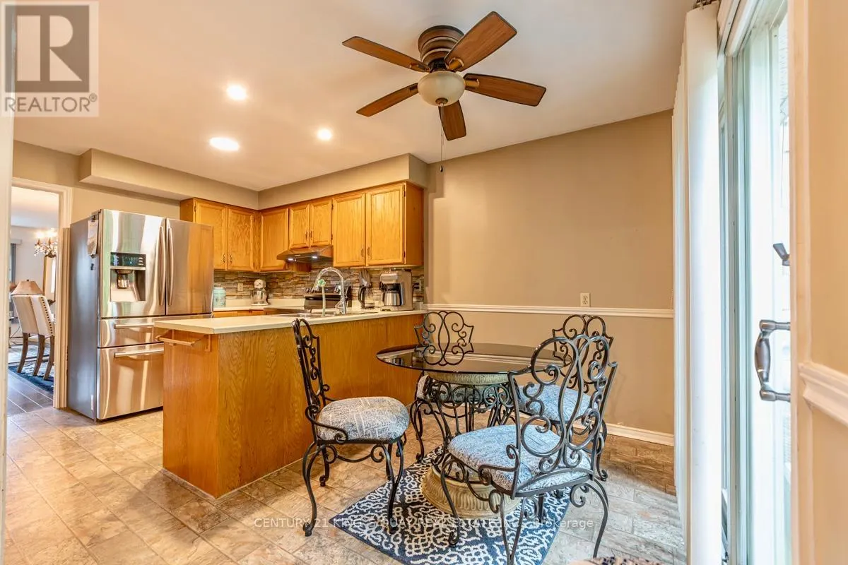 40 STONEHILL BOULEVARD