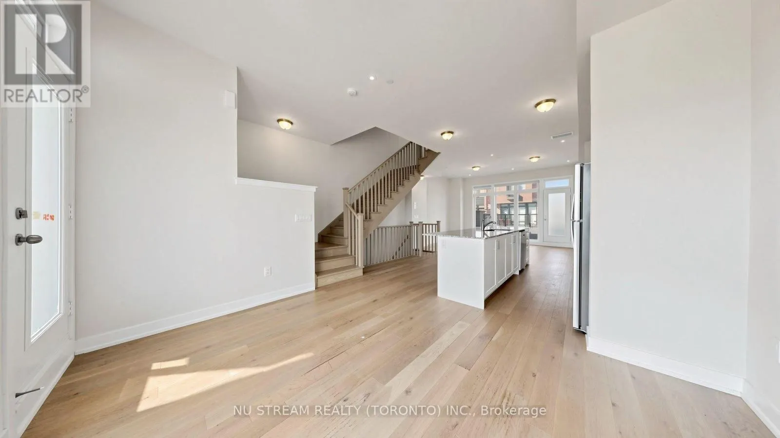 72 INGERSOLL LANE