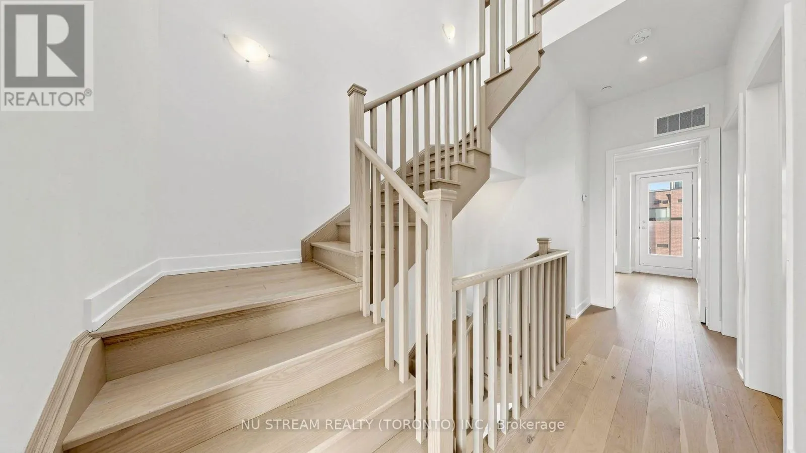 72 INGERSOLL LANE