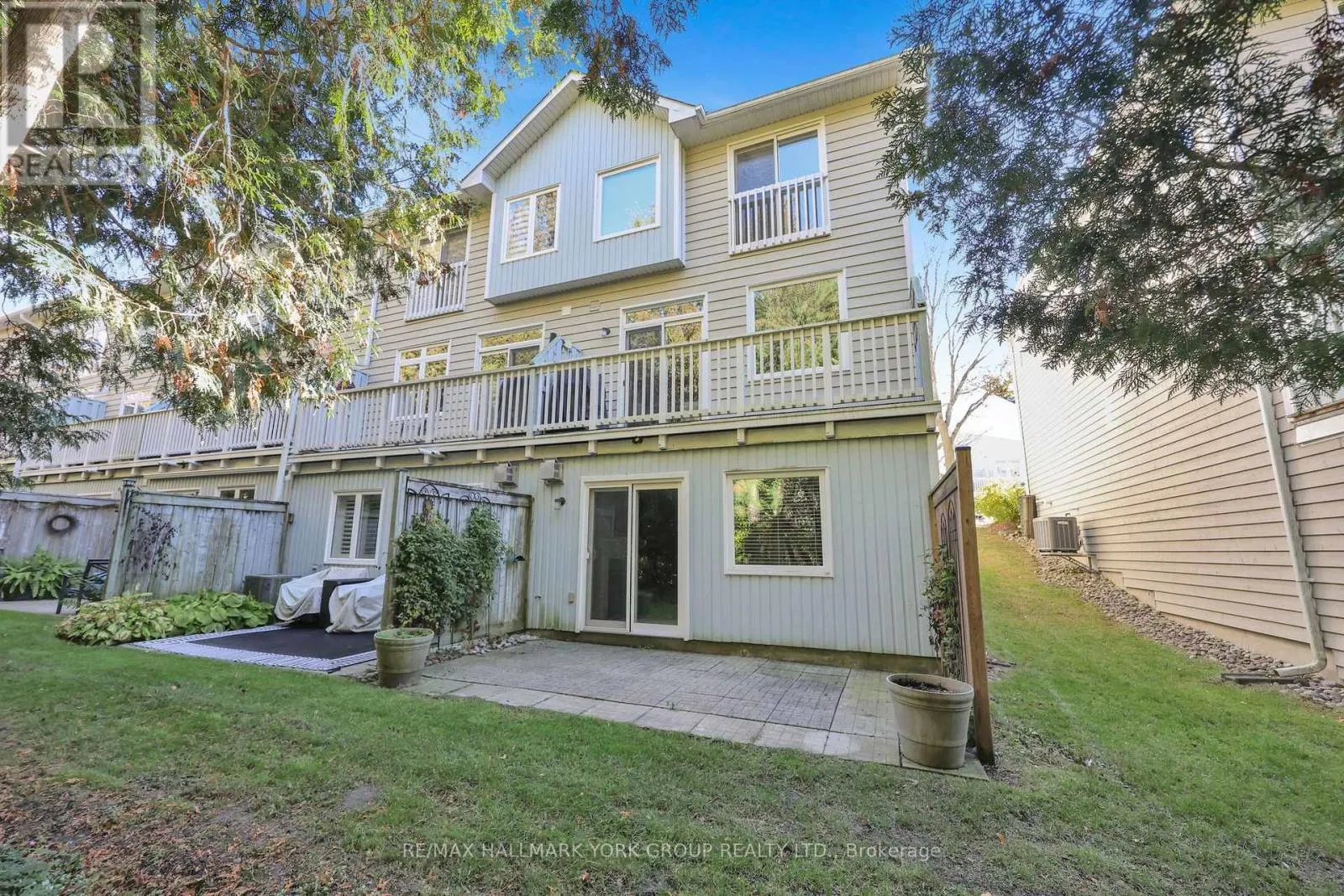 923 CREEKFRONT WAY