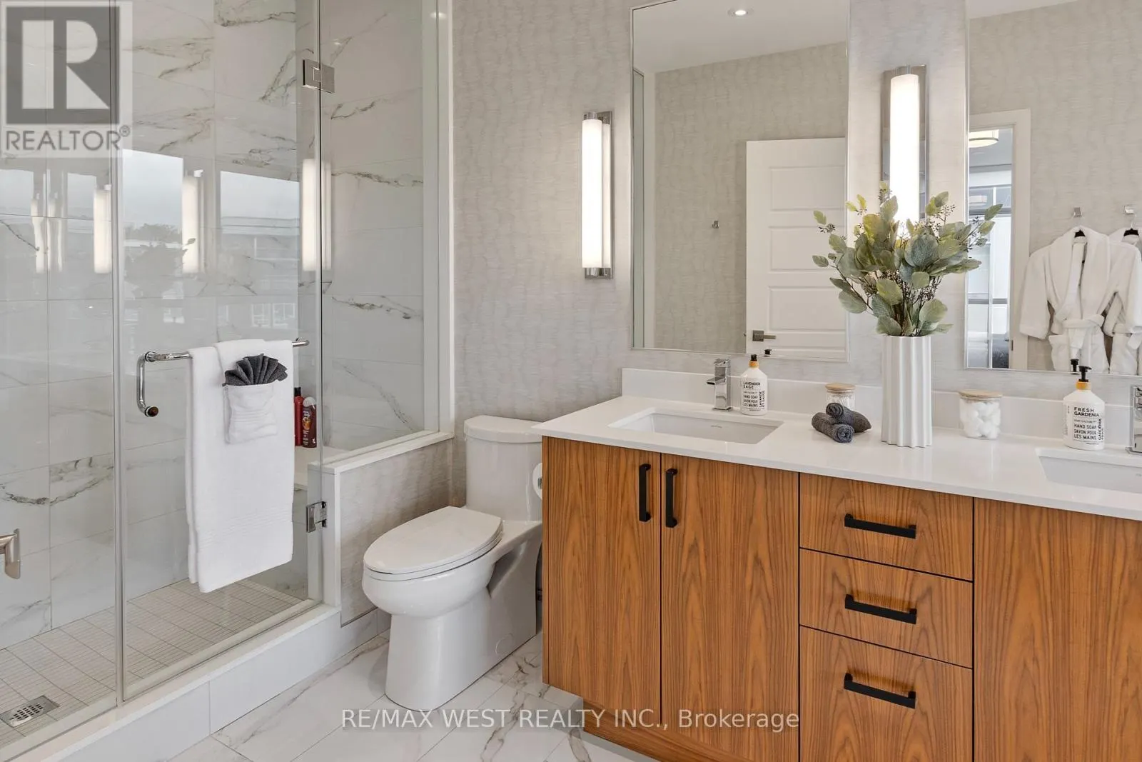 3657 FERRETTI COURT