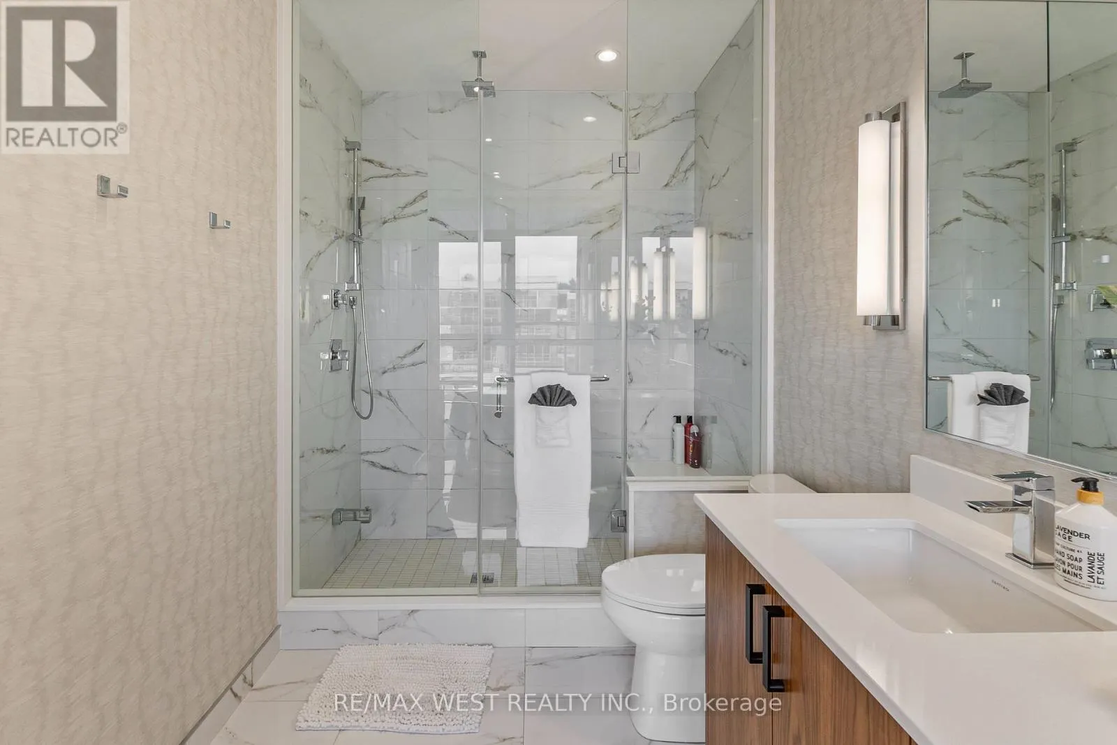 3657 FERRETTI COURT