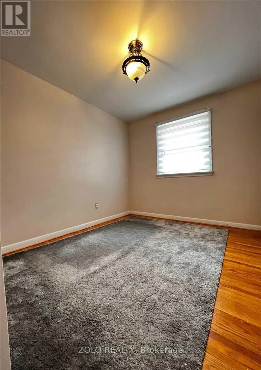 MAIN FLOOR - 346 WENLOCK AVENUE